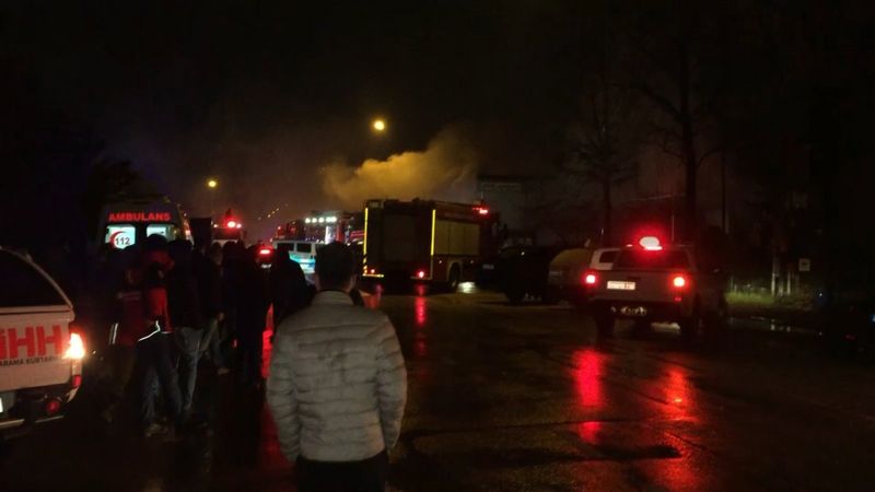 Bursa’da fabrika yangını: Milyonluk malzemeler yandı