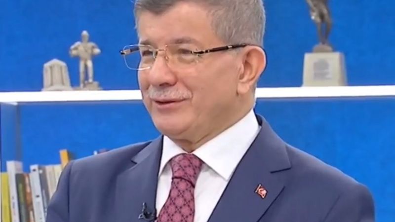Ahmet Davutoğlu: Teravih namazı evde kılınabilir