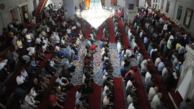 Diyanet açıkladı: Teravih namazı evde kılınacak
