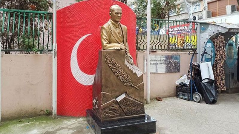 CHP'li İzmit Belediyesi'nden heykellere 72 bin TL