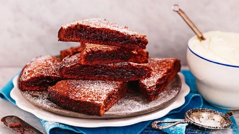 Kladdkaka nasıl yapılır, malzemeleri nelerdir? Nefis İsveç keki-Kladdkaka tarifi..
