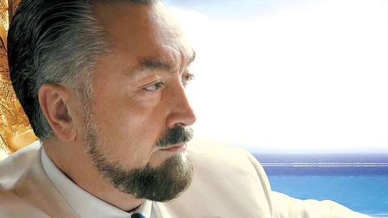 Adnan Oktar imajını değiştirdi