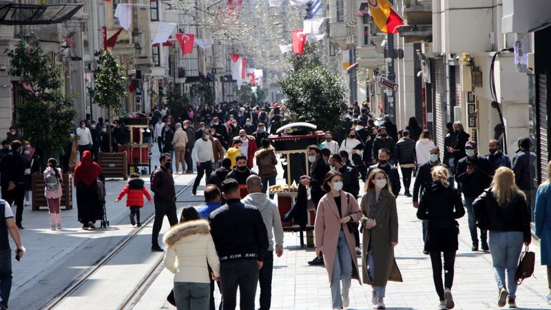 İstiklal Caddesi ve Beşiktaş'ta turist yoğunluğu