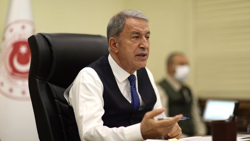 Hulusi Akar: Rusya ve Ukrayna arasındaki gerginliğin bir an önce bitmesinden yanayız