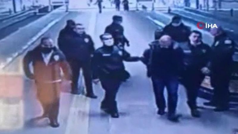 Şişli’de polisi görünce kaçan şahsın üzerinden uyuşturucu çıktı