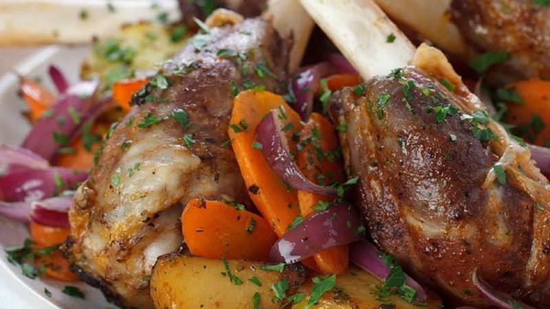 Türk mutfağının sevilen lezzeti: Kuzu incik tarifi