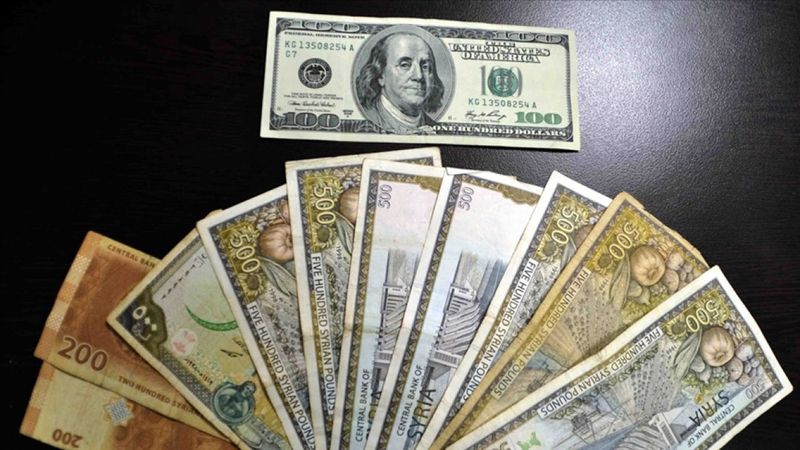 Suriye lirasının değerini yarı yarıya düştü