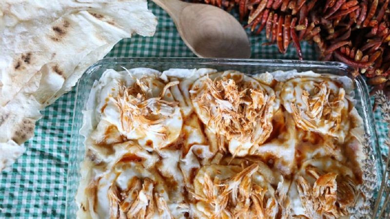 Balkanlardan esen lezzet: Damat paçası böreği tarifi..