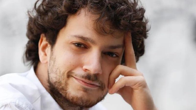 Nejat Uygur kimdir? Kağıt Ev'in Mert Fırtına'sı Nejat Uygur'un hayatı..