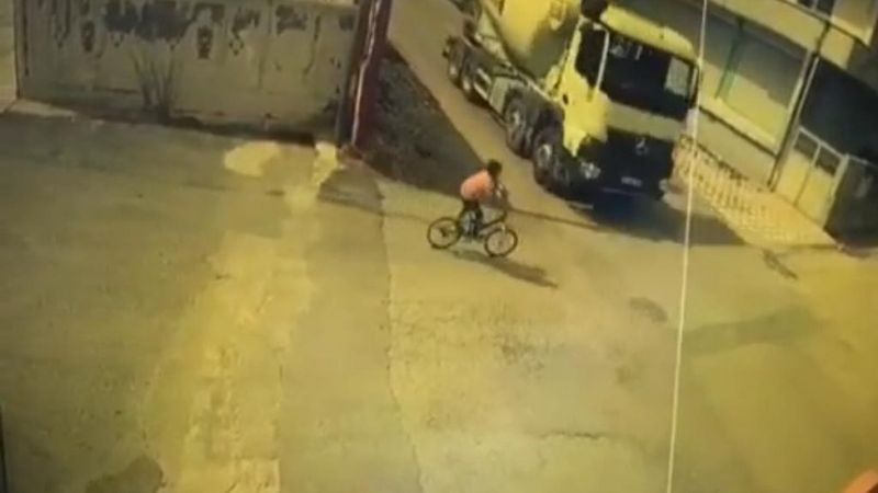 Batman’da çocuk ezilmekten son anda kurtuldu