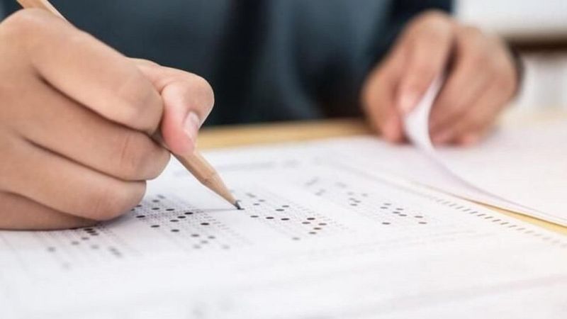 Yüz yüze sınavlar ertelenecek mi? Ortaokul ve lise sınavları yapılacak mı? MEB duyurdu..