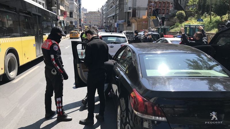 İstanbul’daki ‘Yeditepe Huzur’ uygulamasında 501 kişi yakalandı