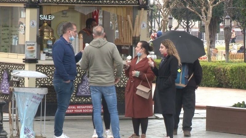 İstanbul'da turistlerin Sultanahmet keyfi