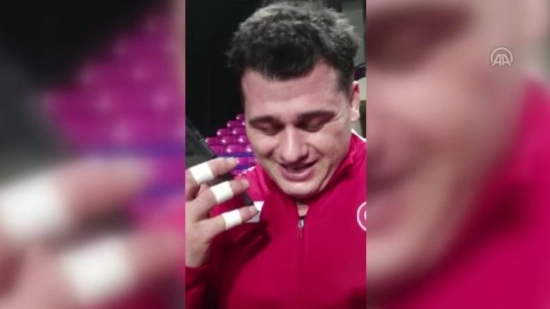 Cumhurbaşkanı Erdoğan, milli güreşçi Rıza Kayaalp'i telefonda kutladı