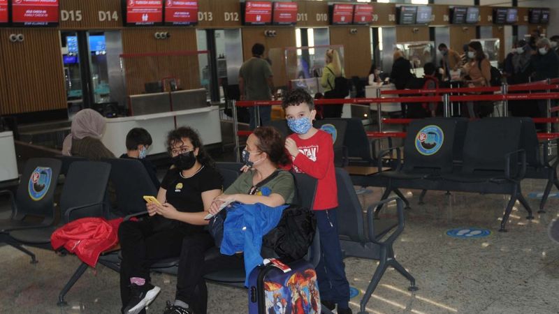 İstanbul Havalimanı'nda tam kapanma hareketliliği