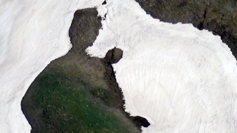 Muş Kurtik Dağı'nda kar kalınlığı 6 metreye ulaştı