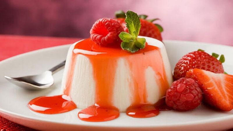 Süt ve kremanın muhteşem uyumu: Panna cotta tarifi