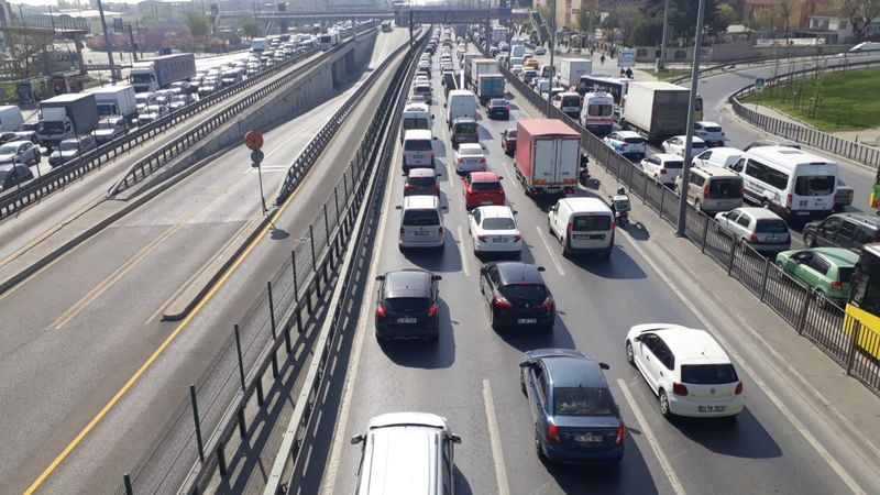 Avcılar ve Küçükçekmece'de trafik kilitlendi