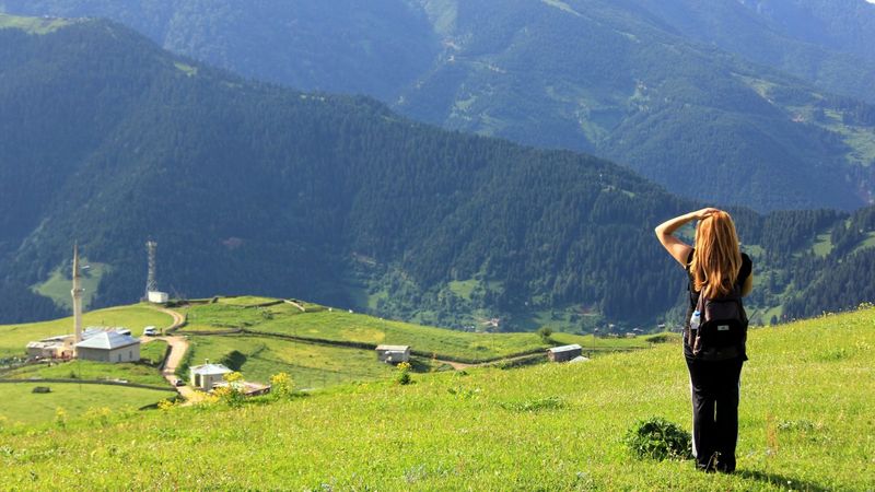 Rize’de koronavirüsün unutulduğu yayla