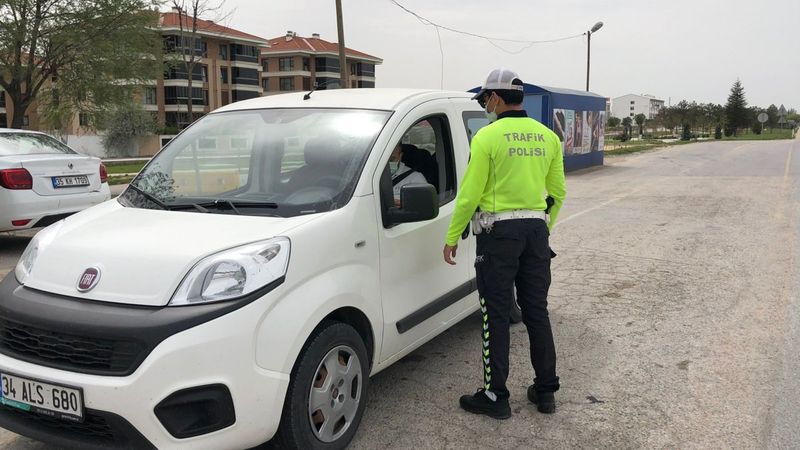 Şehir giriş çıkışlarında kontroller devam ediyor