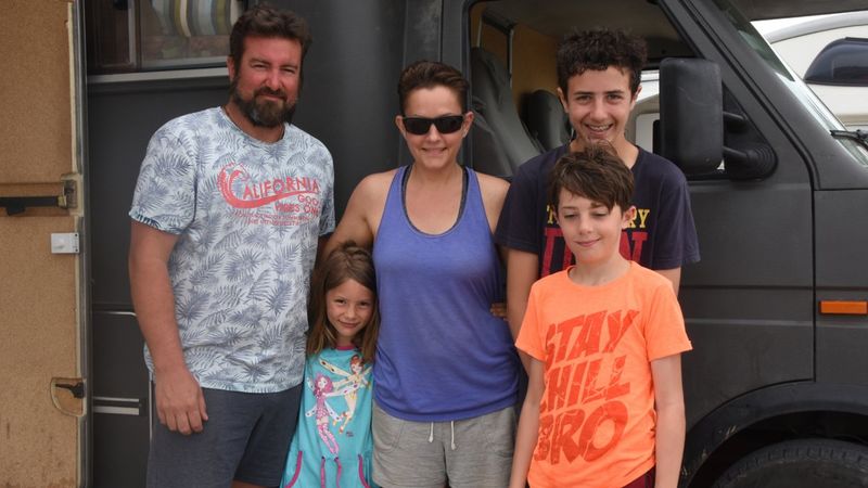 Almanya'dan gelen aileler, Türkiye'de karavan tatili yapıyor