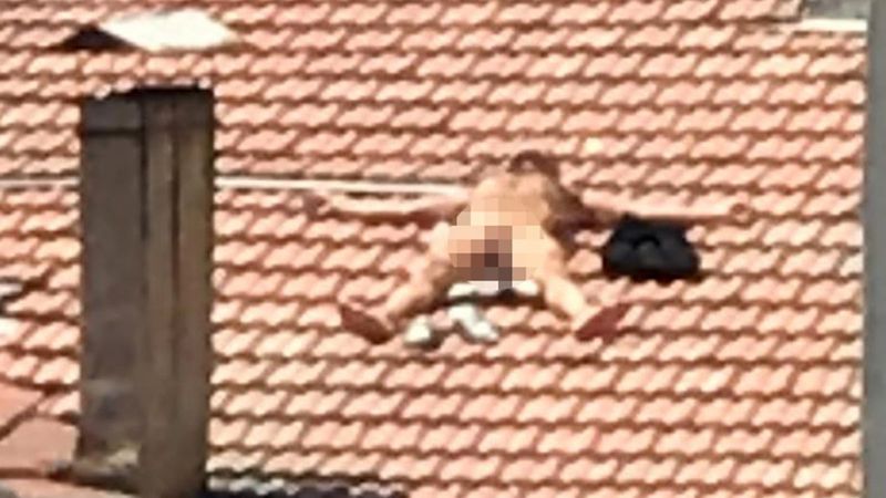 Burdur'da çıplak kişi, polisi harekete geçirdi