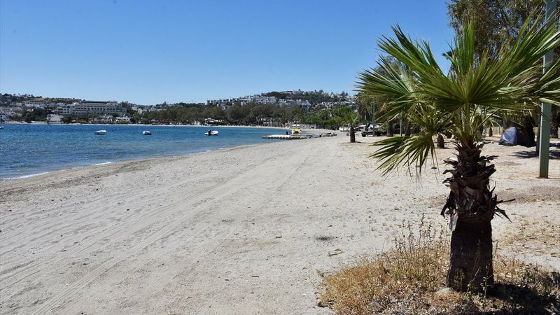 Antalya ve Muğla'da tam kapanma sessizliği sürüyor