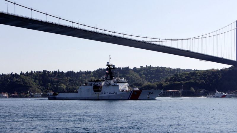 ABD gemisi Karadeniz'den ayrıldı