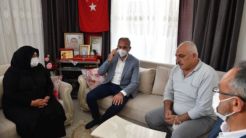 Gaziantep'teki şehit ailesi Cumhurbaşkanı Erdoğan'la görüştü