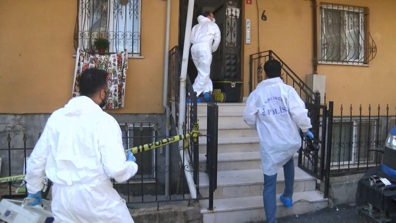 Pendik'te iki kardeş ölü bulundu