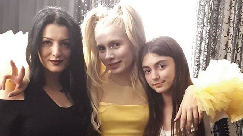 Aleyna Tilki'nin annesi Havva Öztel kimdir? Havva Öztel güzelliğiyle mest etti..