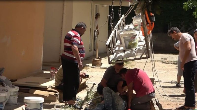 Antalya'da boya ustası ölümden döndü