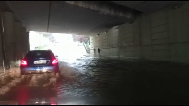 Bursa'da sağanak yağış etkili oldu