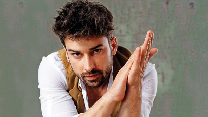 Alp Navruz kimdir? Menajerimi Ara konuğu Alp Navruz hakkında bilgiler..