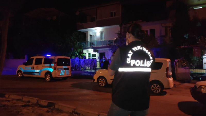 Denizli’de silahla oynayan çocuk, annesini vurdu