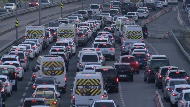 İstanbul’da haftanın ilk iş günü trafiği