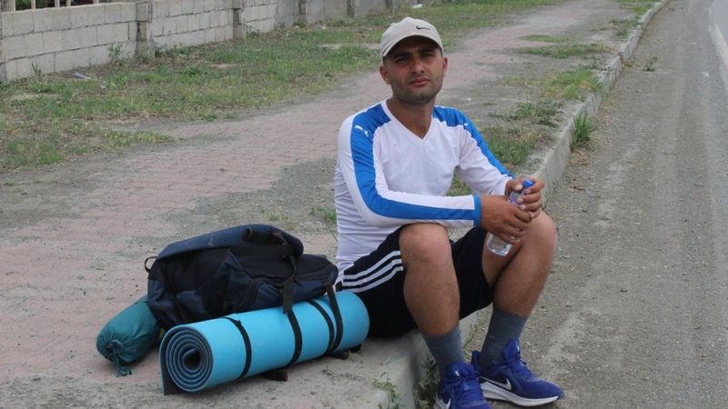 İnsan ve hayvan hakları için Iğdır'dan Çanakkale'ye yürüyecek