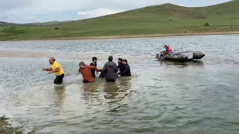 Ağrı'da koyunlarını otlatırken kaybolan vatandaşın cesedine ulaşıldı