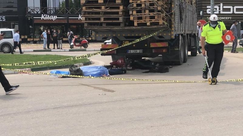 Bursa'da kamyonun altında kalan genç hayatını kaybetti
