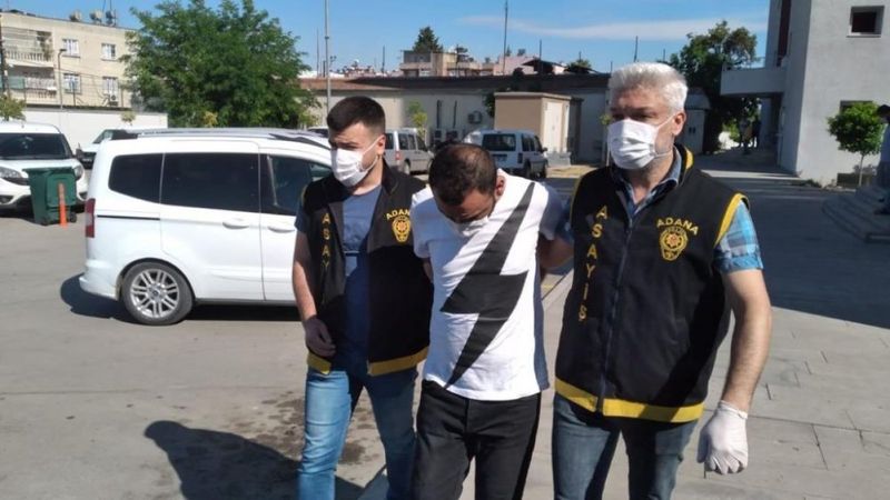 Adana'da çalıştığı iş yerini arkadaşlarına soydurdu