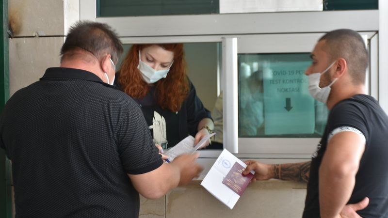 Edirne Vali Yardımcısı Uysal'dan, 'aşı kartı' açıklaması