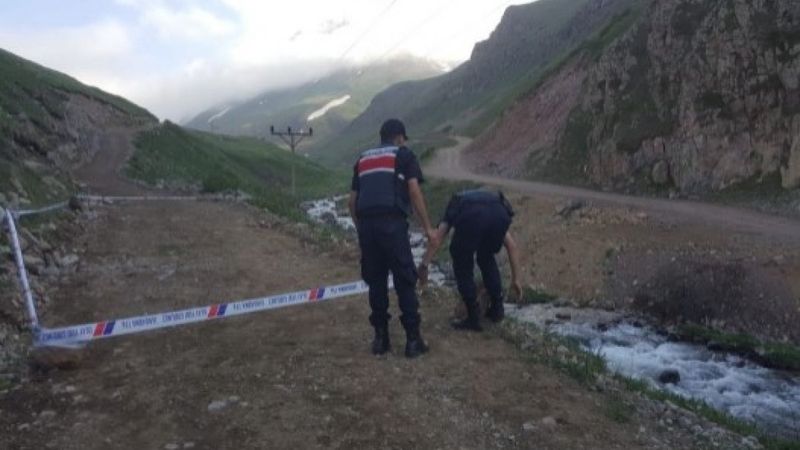 Rize'de oltası elektrik direğine takılan amatör balıkçı hayatını kaybetti