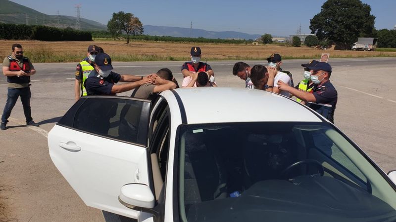 Bursa'da zehir tacirleri suçüstü yakalandı