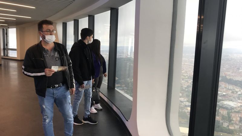 Çamlıca Kulesi ziyaretçilerini ağırlıyor