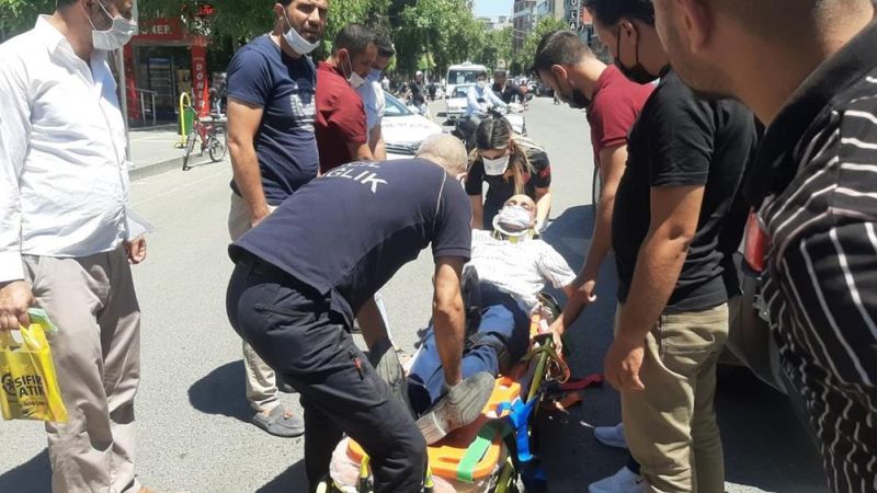 Adıyaman’da motosiklet yayaya çarptı