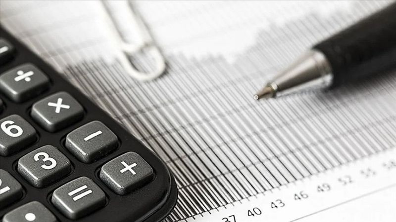 Yıllık enflasyon 7 ayın ardından ilk kez geriledi