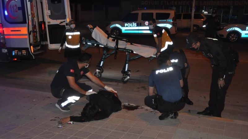 Karaman'da arkadaşı tarafından darbedilip, bıçaklandı