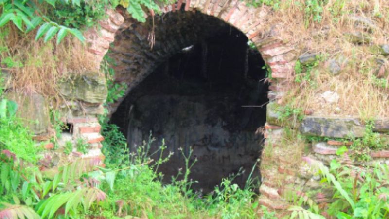 410 yıllık Armaş Manastırı viraneye döndü