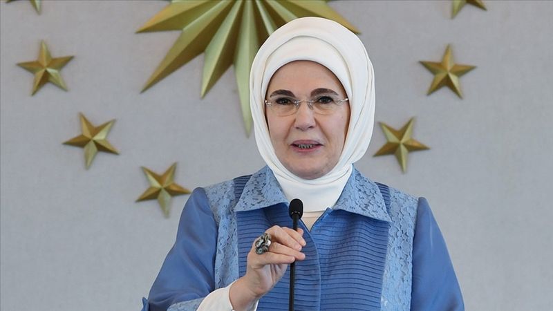 Emine Erdoğan: Marmara Denizi'nin eski günlerine döneceğini ümit ediyorum
