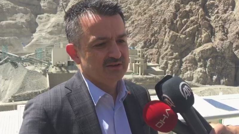 Bekir Pakdemirli: Yusufeli Barajı, ekonomiye 2 milyar lira katkı sağlayacak